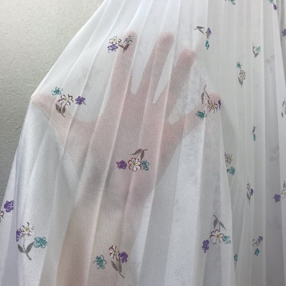 Vintage l 80s S Sheer Floral Daisy Cottagecore Flutter Sleeve Pleated Boho Dress - Picture 5 of 14